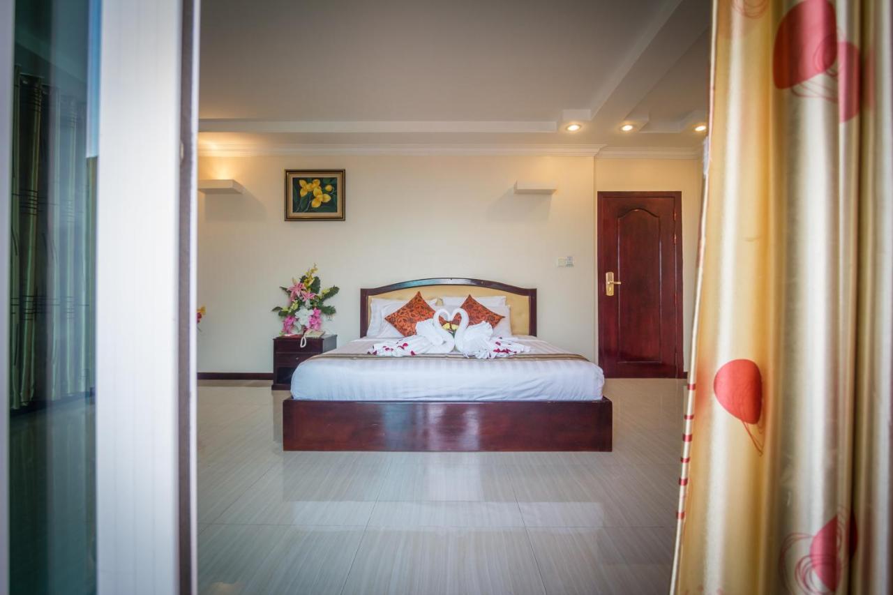 Good Luck Day Hotel & Apartment Phnom Penh Exteriör bild