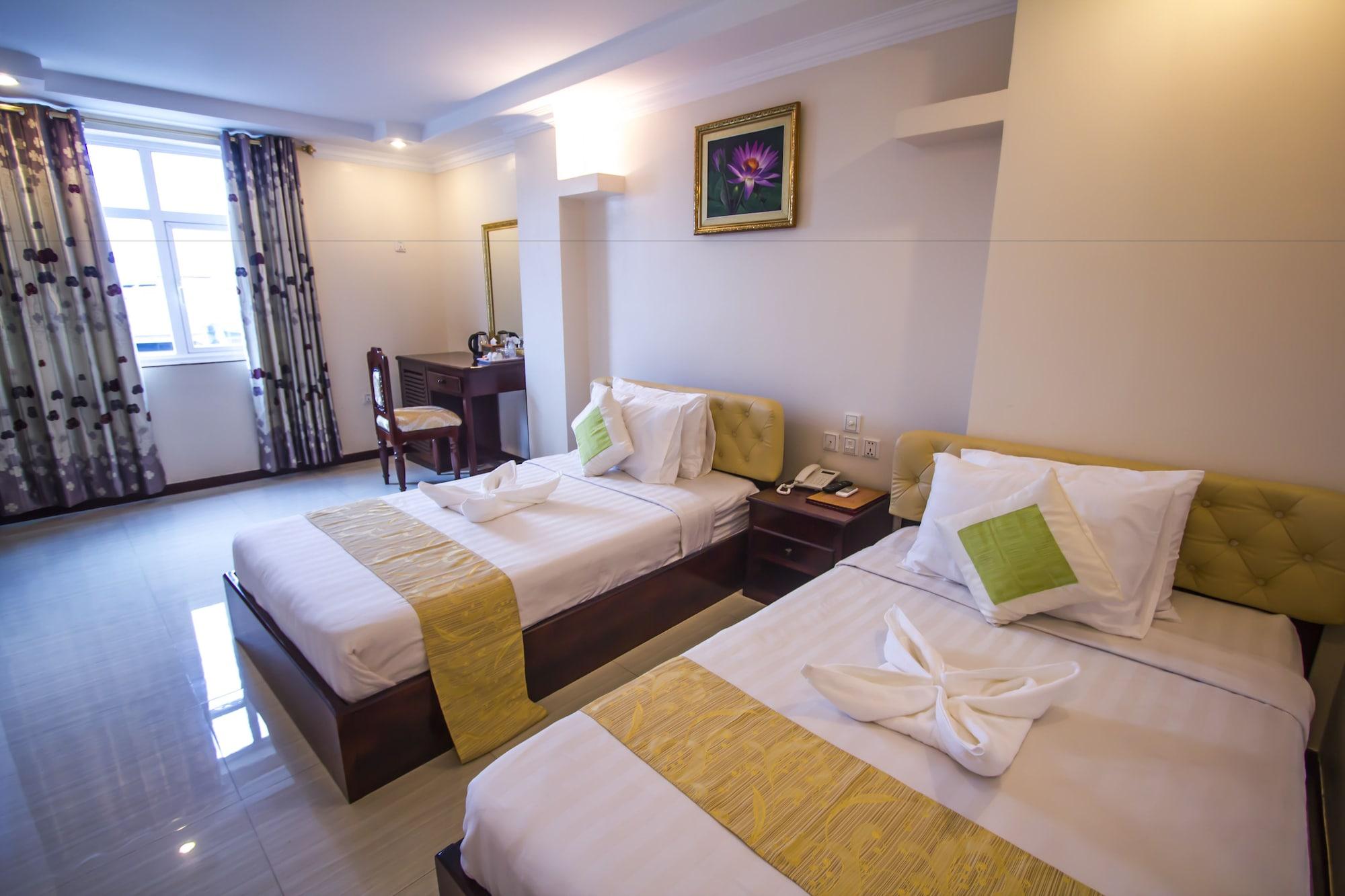 Good Luck Day Hotel & Apartment Phnom Penh Exteriör bild
