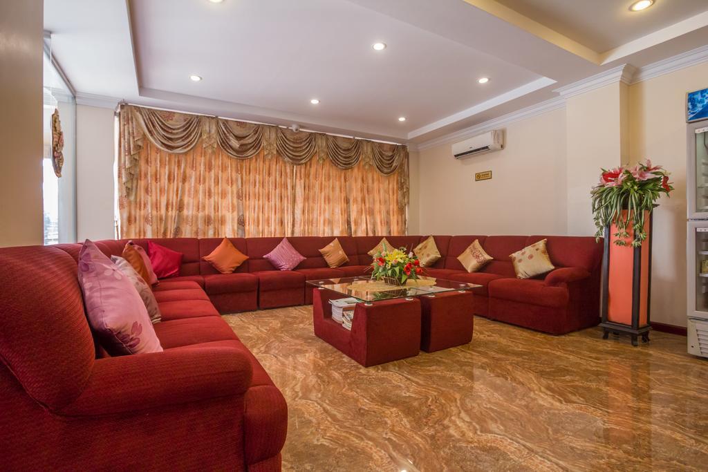 Good Luck Day Hotel & Apartment Phnom Penh Exteriör bild