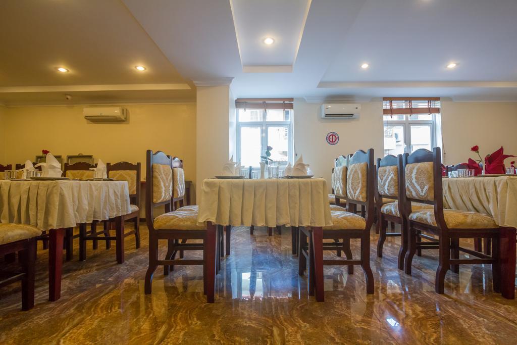 Good Luck Day Hotel & Apartment Phnom Penh Exteriör bild