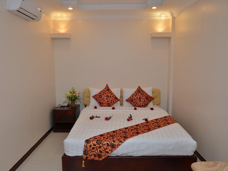 Good Luck Day Hotel & Apartment Phnom Penh Exteriör bild