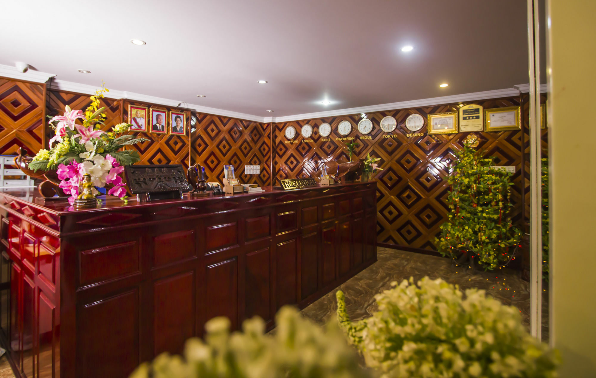 Good Luck Day Hotel & Apartment Phnom Penh Exteriör bild