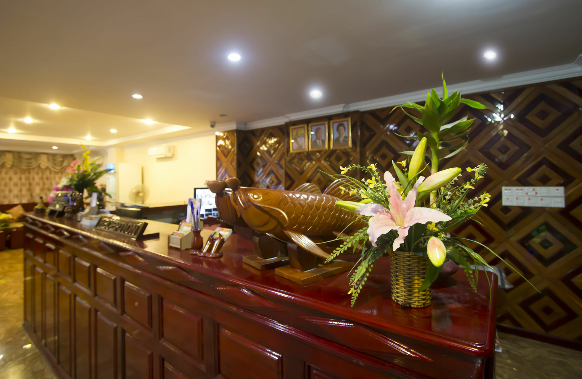 Good Luck Day Hotel & Apartment Phnom Penh Exteriör bild