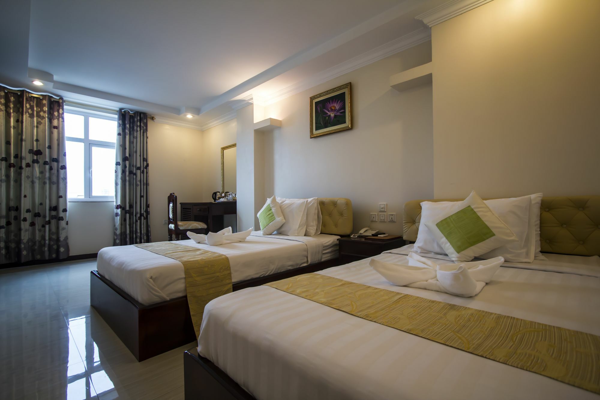 Good Luck Day Hotel & Apartment Phnom Penh Exteriör bild